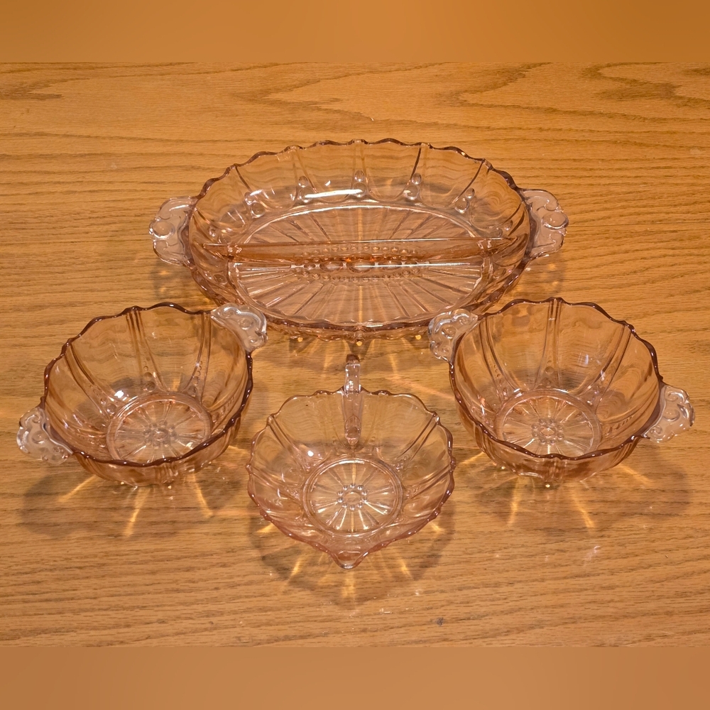 Anchor Hocking Oyster & Pearl Pink Depression Glass Set Relish Tray & 3 Bowls